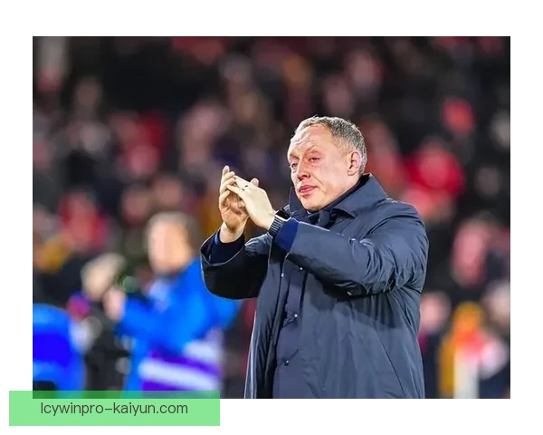 史蒂夫·布鲁斯重返英超，迎来执教生涯新高峰